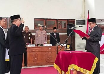 Edison D Kenting Resmi Jadi Anggota DPRD Gumas
