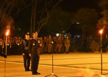 Polda Kalteng Gelar Apel Kehormatan dan Renungan Suci di TMP Sanaman Lampang