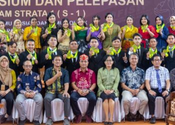FISIP UPR Lepas 150 Mahasiswa Lulusan Periode Agustus 2023