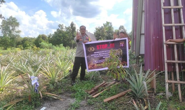 Polsek Bukit Batu Sosialisasi Karhutla dan Berdialog Dengan Warga Kelurahan Tumbang Tahai