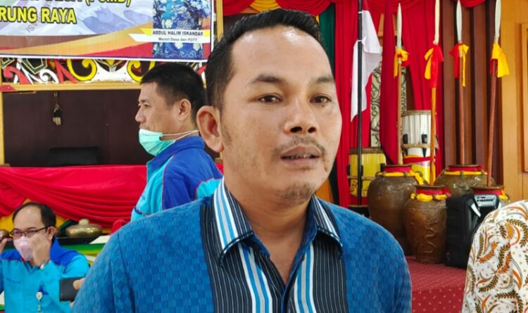 Rahmanto Apresiasi Kegiatan Sosial Polri-TNI Bersihkan Kota Puruk Cahu Dari Sampah