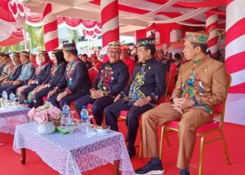 Unsur Pimpinan DPRD Kalteng Hadiri Puncak HUT Barsel ke 64 Tahun