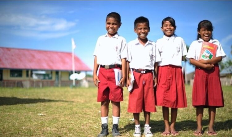 Sekolah di Pelosok Bartim : Potret Semangat Pendidikan di Zona Sulit Medan