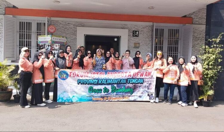 Fisdawan DPRD Kalteng Kunjungi Dekranasda Kota Bandung