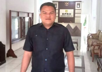 Hewan Ternak Jangan Dibiarkan Berkeliaran di Jalan