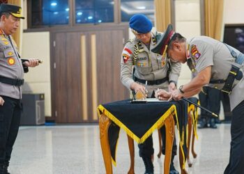 Tongkat Komando Polda Kalteng Resmi Beralih