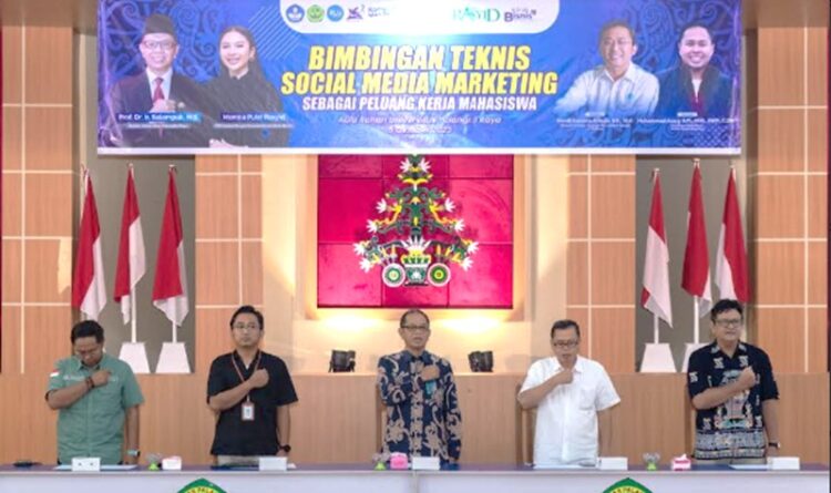 Mahasiswa UPR Mendapatkan Bimtek Tentang Social Media Marketing Sebagai Peluang Kerja