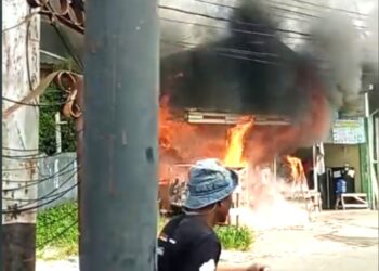 Kebakaran Ludeskan Laundry di Jalan Kalimantan