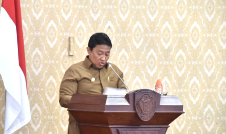 Wagub dan Ketua DPRD Kalteng Tandatangani Berita Acara Persetujuan Bersama Terhadap Raperda APBD TA 2024