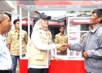 Pemko Salurkan Bantuan 110 Gerobak untuk UMKM