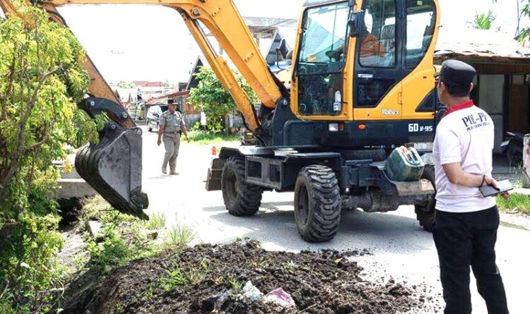 BPBD dan Dinas PUPR Bersihkan Drainase