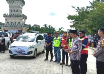 Pj Bupati Barito Utara Lepas Rombongan Wisata Belanja Ramadhan 1445 Hijriah