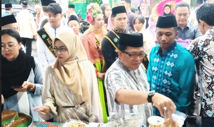 Pj Bupati Kapuas Resmi Membuka Pasar Ramadhan 1445 Hijriah