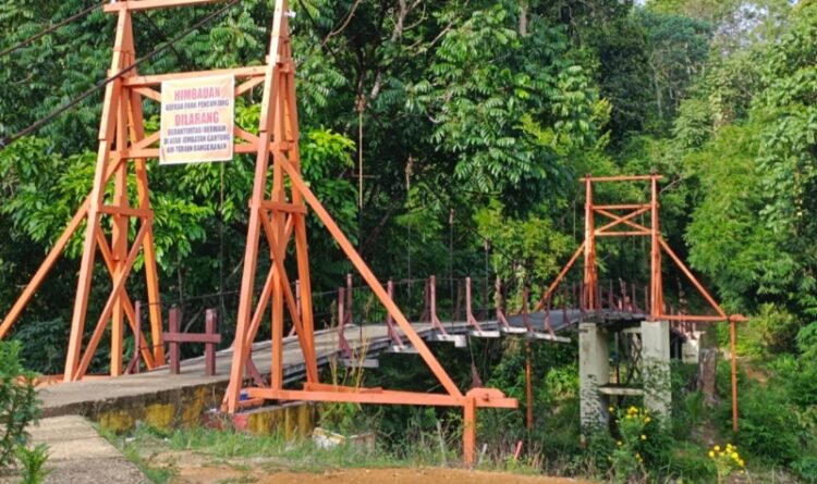 Anggota Komisi II DPRD Mura Minta Jembatan di Wisata Liang Pandan Diperbaiki