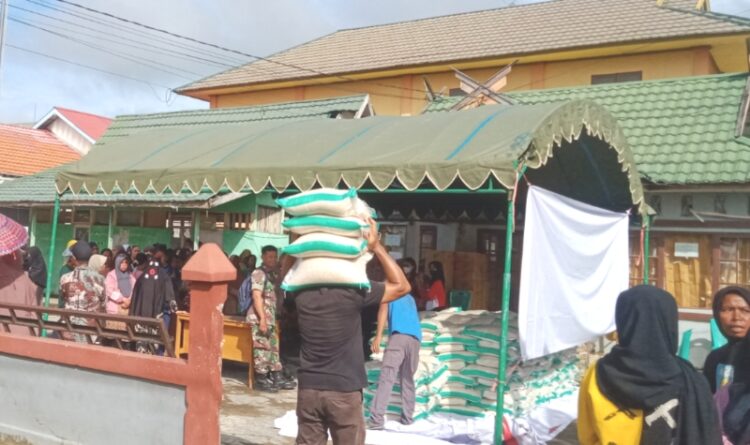 Pemkab Pulpis Gelar Pasar Penyeimbang di Desa Mantaren 1