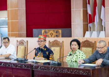Memaksimalkan Pencapaian IKU, Dekan Fakultas Tanda Tangani Perjanjian Kinerja dengan Rektor UPR
