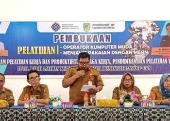 Dinas Nakertranskop UKM Barut Gelar Pelatihan Menjahit dan Operator Komputer Muda