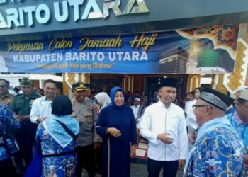 Pj Sekda Barito Utara Lepas 143 Calon Haji Asal Kabupaten Barito Utara