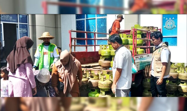 Antisipasi Lonjakan Harga Gas Melon 3 KG Pemkab Kapuas Gelar Pasar Penyeimbang