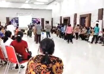 Kepsek di Gumas Diberikan Pembinaan Kelembagaan dan Manajemen