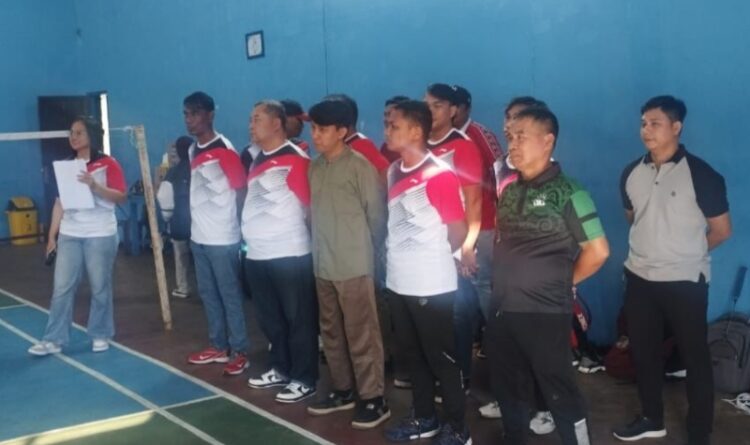 Kasatresnarkoba dan Kapolsek Sabangau Gelar Turnamen Badminton di Kalampangan