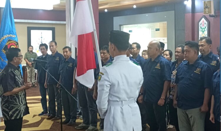 M. Zainal Terpilih dan Dilantik Sebagai Ketua PWI Kalteng