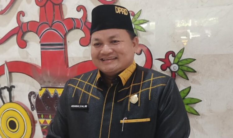 Ketua DPRD Kabupaten Kapuas Harapkan Peningkatan Kualitas Kesehatan Usai Pemkab Kapuas Raih Penghargaan UHC