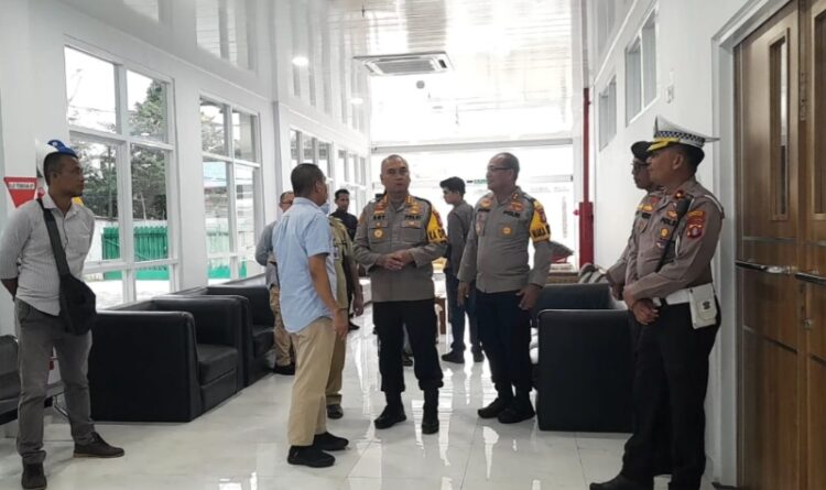 Jelang Pilkada Polisi Tingkatkan Keamanan Dan Cek Kantor KPU Serta Rumah Sakit