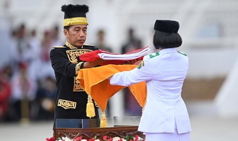 Jadi Pemimpin Upacara HUT RI ke-79 di IKN, Presiden Jokowi Kenakan Baju Adat Nusantara Kustin