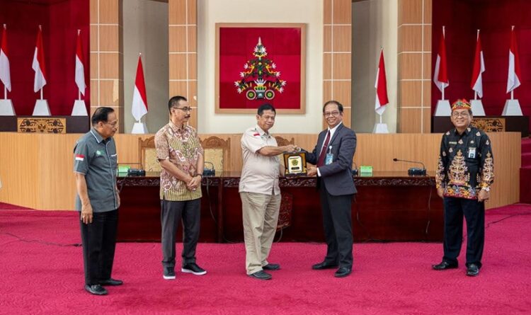 UPR dan GAPKI kalteng Jalin Kerjasama di Sektor Pengembangan SDM dan Perkebunan