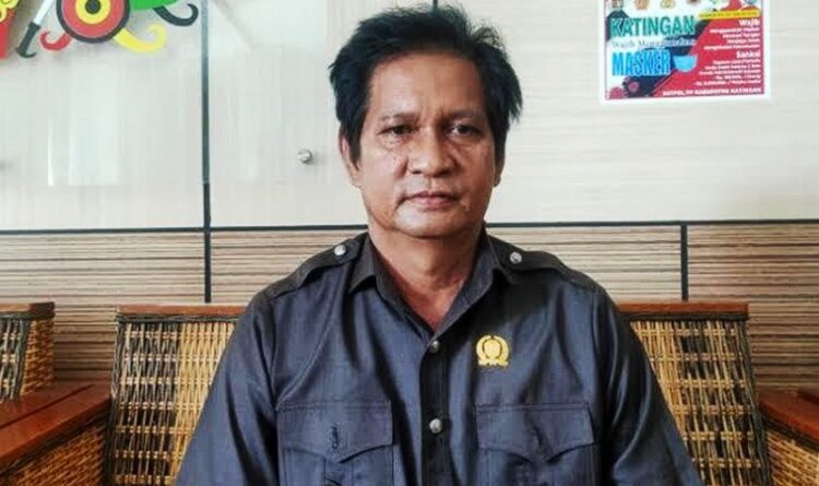 Bahu Jalan Wajib Diberikan Siring dan Pengerukan