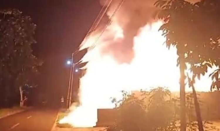 Rumah Kosong Milik Pengurus PWI Kalteng Ludes Terbakar Menjelang Subuh