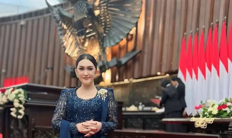 Potret Artis hingga Politikus Berkebaya Hadiri Pelantikan Prabowo-Gibran