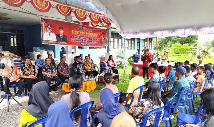 Pasar Penyeimbang Pemkab Kapuas Jual 1000 Paket Sembako Murah