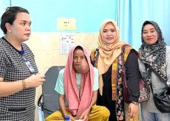 Dina Maulidah Bantu Pasien Penderita Tumor Dapatkan Layanan Medis