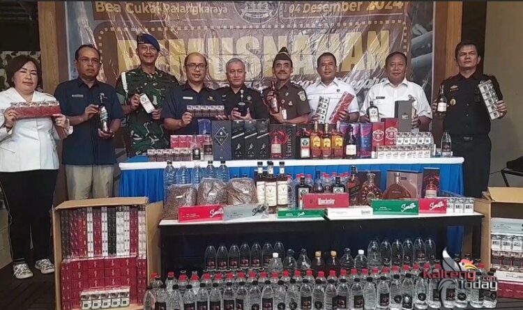 Bea Cukai Palangka Raya Musnahkan Rokok, Tembakau Dan Minuman Beralkohol