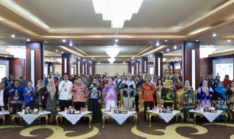 Ivo Sugianto Sabran Buka Kegiatan Peningkatan Desain Kriya dan Wastra Kalteng