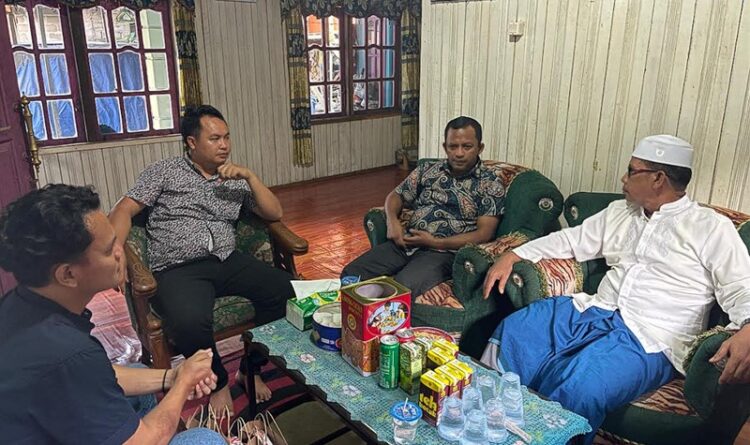 Berikan Edukasi Cinta NKRI dan Menjaga Daerah, Kasat Intelkam Silaturahmi ke Rumah Ketua PC NU