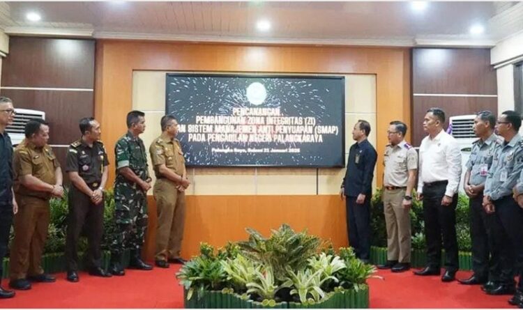 Pj Wali Kota Palangka Raya Sebut Program Pencanangan Pembangunan ZI dan SMAP Sejalan Dengan Visi Pemko