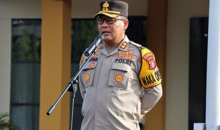 Ketersediaan dan Harga Sembako Jadi Atensi Wakapolresta Palangka Raya ke Personel