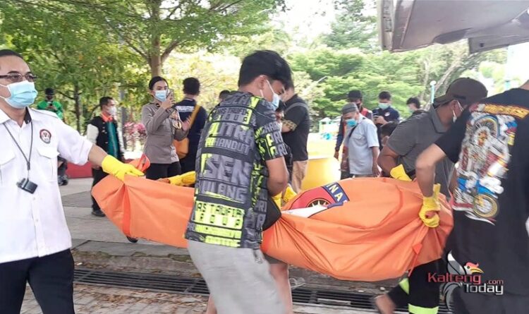 Diduga Sakit Juru Parkir Meninggal Dunia Di Taman Yos Sudarso