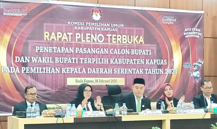 Ketua KPU Kabupaten Kapuas Gelar Rapat Pleno Terbuka Pasca Keputusan MK