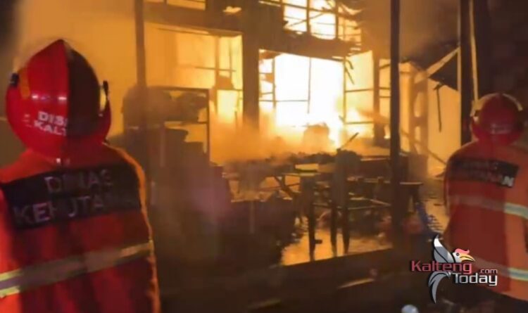 Kios Sembako Ludes Terbakar Pemilik Rugi Ratusan Juta Rupiah