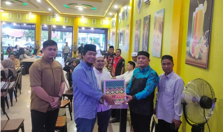 PWI Barsel Buka Puasa bersama PT. Adaro Indonesia