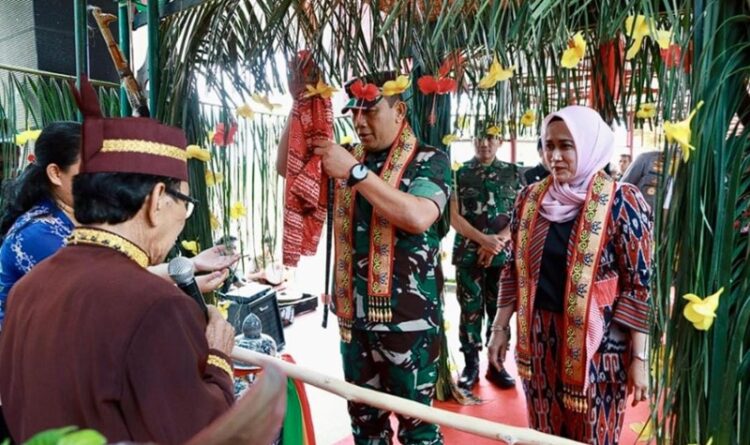 Wagub Sambut Kedatangan Pangdam XII/Tanjungpura