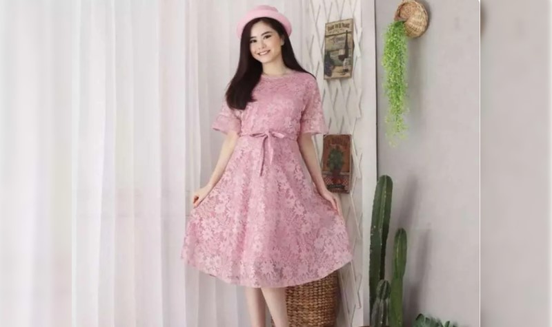 6 Inspirasi Kebaya untuk Hari Kartini yang Modern dan Kekinian