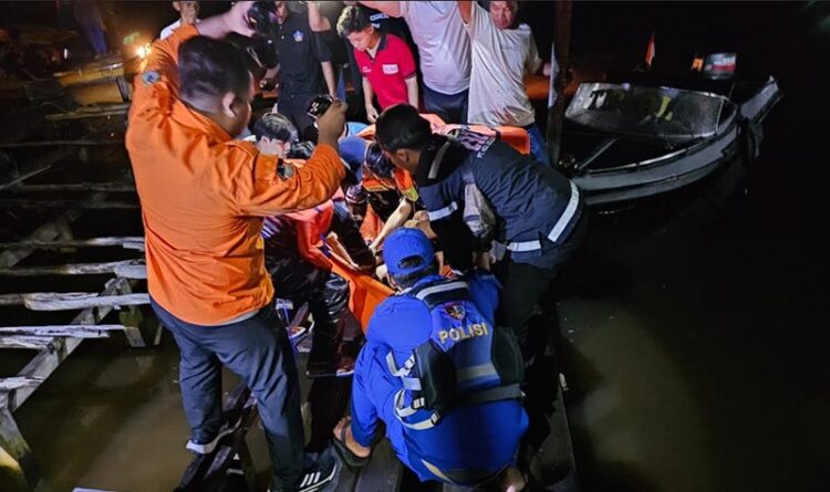 Tenggelam di DAS Kapuas, 2 Pelajar Ditemukan Tewas
