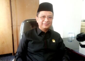 Ketua Komisi II Desak Penertiban PKL di Badan Jalan