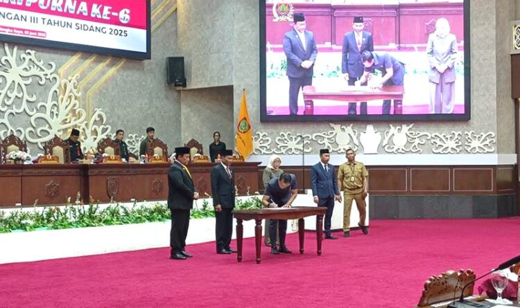 Jimmy Carter Resmi Tanggalkan Kursi Dewan