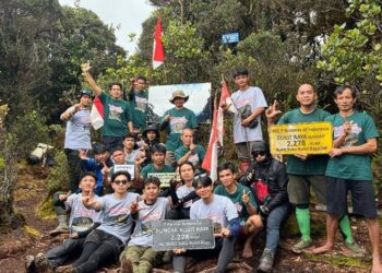Kolaborasi UPR dan Masyarakat Adat, Ekspedisi Bukit Raya Berhasil Tuntaskan Misi